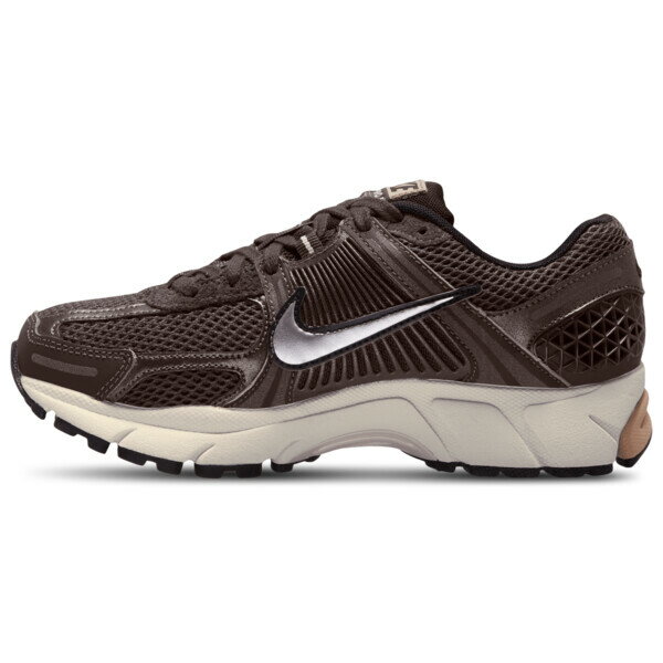 ナイキ レディース ランニング スポーツ Nike Zoom Vomero 5 COR Baroque Brown/Chrome/Light Orewood