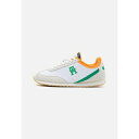 トミー ヒルフィガー レディース スニーカー シューズ HERITAGE RUNNER - Trainers - white/olympic green