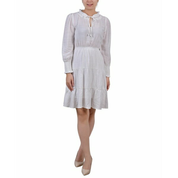 ニューヨークコレクション レディース ワンピース トップス Petite Long Sleeve Tiered Dress with Ruffled Neck White