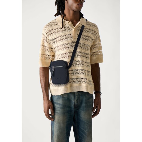 ジョープ メンズ ショルダーバッグ バッグ NARNI RAFAEL SHOULDERBAG UNISEX - Across body bag - black