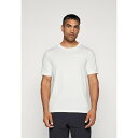 ピークパフォーマンス メンズ バスケットボール スポーツ ORIGINAL SMALL LOGO TEE - Basic T-shirt - offwhite