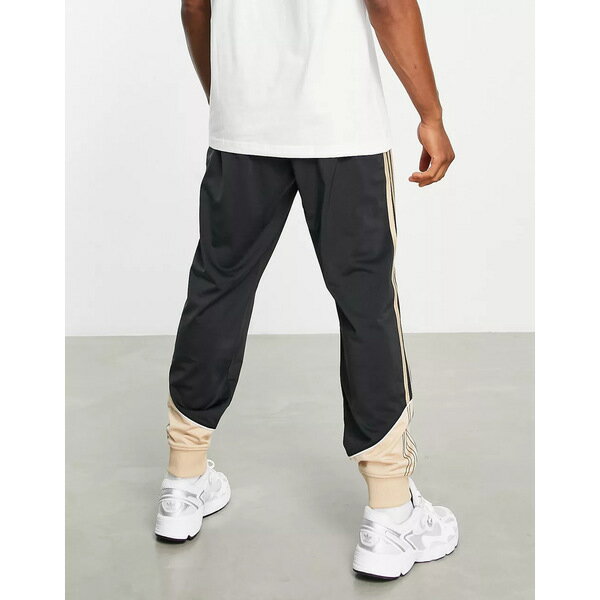 アディダスオリジナルス メンズ カジュアルパンツ ボトムス adidas Originals SPRT track pants in black and magic beige Black