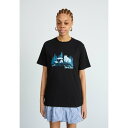 サンタクルーズ レディース Tシャツ トップス WOODLAND MINI STRIP FRONT - Print T-shirt - black
