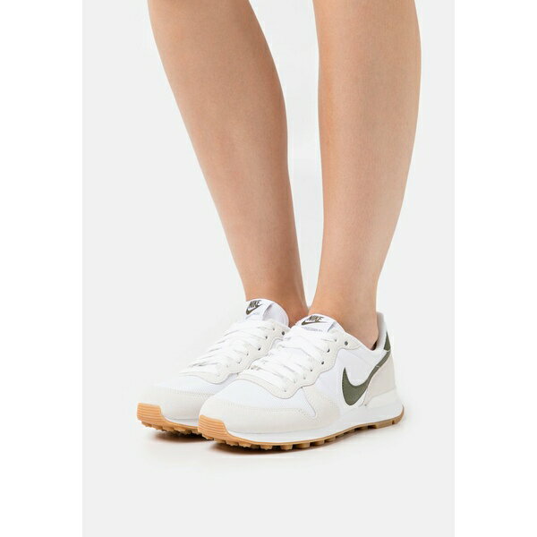 ナイキ レディース スニーカー シューズ INTERNATIONALIST - Trainers - white/rough green/summit white