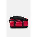 ノースフェイス メンズ バスケットボール スポーツ BASE CAMP DUFFEL UNISEX - Sports bag - red/black