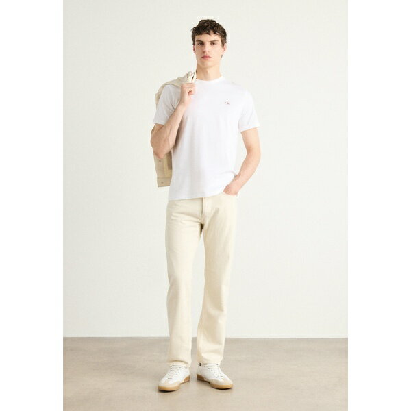 カルバンクライン メンズ サンダル シューズ BADGE CLASSIC TEE - Basic T-shirt - bright white