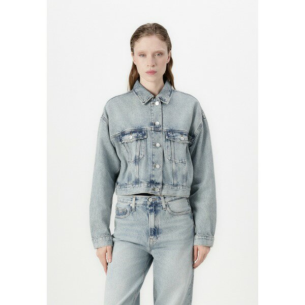 トミーヒルフィガー レディース ジャケット&ブルゾン アウター CROP TRUCKER JACKET - Denim jacket - denim light