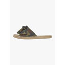 アーバン クラシックス レディース サンダル シューズ CANVAS - Mules - wood camouflage