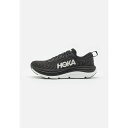 ホカオネオネ メンズ ランニング スポーツ GAVIOTA 5 - Road running shoes - black/white