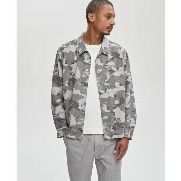 ■トップスサイズ 単位(cm) USサイズ｜胸囲(cm) XS(32-34in)｜84 S(34-36in)｜88 M(36-38in)｜94 L(38-40in)｜100 XL(42-44in)｜106 ■ブランド Mode of One (モード オブ ワン)■商品名 Men's Relaxed Camo-Print Party Jacket, Macy's Exclusive■こちらの商品は米国・ヨーロッパからお取り寄せ商品となりますので、 お届けまで10日〜2週間前後お時間頂いております。 ■各ブランド・商品・デザインによって大きな差異がある場合がございます。 ■あくまで平均的なサイズ表ですので、「参考」としてご利用ください。 ■店内全品【送料無料】です！（※沖縄・離島は別途送料3,300円がかかります）