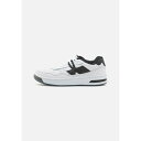 アンダーアーマー メンズ バスケットボール スポーツ Training shoe - white(4)