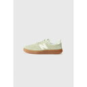 ニューバランス メンズ スニーカー シューズ CT500 UNISEX - Trainers - garter snake