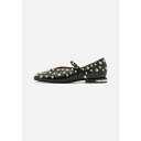 トーガ レディース パンプス シューズ Ankle strap ballet pumps - black