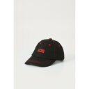 ジーシーディーエス メンズ 帽子 アクセサリー ESSENTIAL BASEBALL HAT UNISEX - Cap - black/red