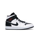 ■ブランド Jordan(ジョーダン)■商品名 Jordan 1 Mid■色 ■サイズ サイズ US_8W(25cm) ■表記の日本サイズは参考サイズとなります。実際のサイズとは前後する可能性がございます。 ■海外からお取り寄せ商品となりますので、お届けまで2週間〜3週間お時間頂いております。 ■返品・交換の対象外となっております。 ■店内全品【送料無料】です！（※沖縄・離島は別途送料3,300円がかかります） サイズ別価格表 (サイズをクリックして商品ページに飛んでください) サイズ 価格 US_5W 158,800円 US_5.5W 90,800円 US_6W 80,800円 US_6.5W 63,800円 US_7W 67,800円 US_7.5W 87,800円 US_8W 103,800円 US_8.5W 81,800円 US_9W 95,800円 US_9.5W 103,800円 US_10W 69,800円 US_10.5W 89,800円 US_11W 87,800円 US_11.5W 103,800円 US_12W 110,800円