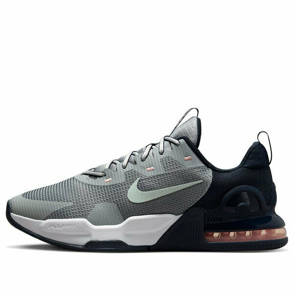 ■ブランド Nike(ナイキ)■商品名 Nike Air Max Alpha Trainer 5 'Light Smoke Grey Barely Green' DM0829-004■色 ■サイズ サイズ US_10(28.0cm) ■表記の日本サイズは参考サイズとなります。実際のサイズとは前後する可能性がございます。 ■海外からお取り寄せ商品となりますので、お届けまで2週間〜3週間お時間頂いております。 ■返品・交換の対象外となっております。 ■店内全品【送料無料】です！（※沖縄・離島は別途送料3,300円がかかります） サイズ別価格表 (サイズをクリックして商品ページに飛んでください) サイズ 価格 US_M_6.5 54,800円 US_M_7 59,800円 US_M_8.5 59,800円 US_M_9 59,800円 US_M_9.5 64,800円 US_M_10 53,800円