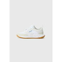 ケンパ レディース テニス スポーツ KOURTFLY - Handball shoes - white/grey