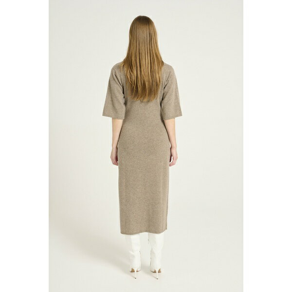 ゲタス レディース ワンピース トップス MANZI LONG DRESS - Jumper dress - mediumsand