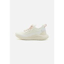カルバンクライン レディース スニーカー シューズ EVA RUNNER SOCK MIX IN HITECH - Trainers - bright white/creamy white