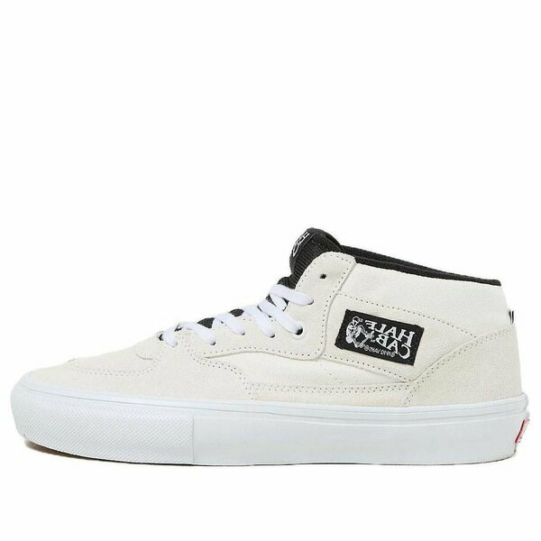 ■ブランド Vans(バンズ)■商品名 Vans Skate Half Cab 'White Black' VN0A5FCDYB2■色 ■サイズ サイズ US_8.5(26.5cm) ■表記の日本サイズは参考サイズとなります。実際のサイズとは前後する可能性がございます。 ■海外からお取り寄せ商品となりますので、お届けまで2週間〜3週間お時間頂いております。 ■返品・交換の対象外となっております。 ■店内全品【送料無料】です！（※沖縄・離島は別途送料3,300円がかかります） サイズ別価格表 (サイズをクリックして商品ページに飛んでください) サイズ 価格 US_M_5 76,800円 US_M_5.5 76,800円 US_M_6 76,800円 US_M_6.5 76,800円 US_M_7 41,800円 US_M_7.5 58,800円 US_M_8 76,800円 US_M_8.5 76,800円 US_M_9 76,800円 US_M_9.5 76,800円 US_M_10 76,800円 US_M_10.5 76,800円 US_M_11.5 76,800円 US_M_12 71,800円 US_M_13 76,800円