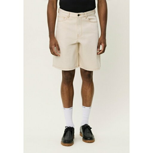 レ ドゥ メンズ デニムパンツ ボトムス RYDER SOLID - Denim shorts - ivory レ ドゥ メンズ デニムパンツ ボトムス RYDER SOLID - Denim shorts - ivory