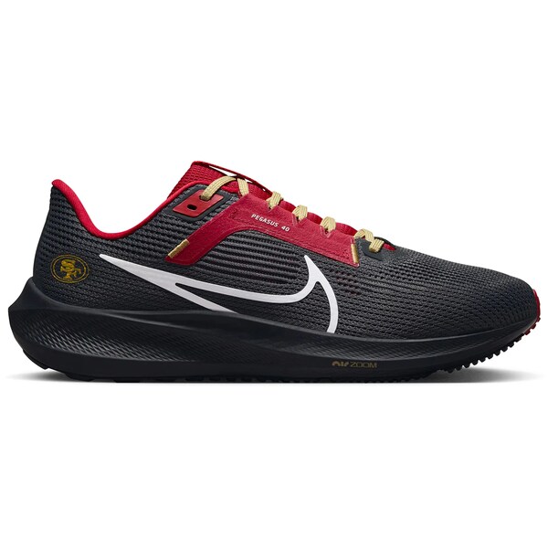 Nike ナイキ メンズ スニーカー 【Nike Air Zoom Pegasus 40 San Francisco 49ers】 サイズ US_8(26.0cm) Anthracite/Gym Red/Club Gold/White