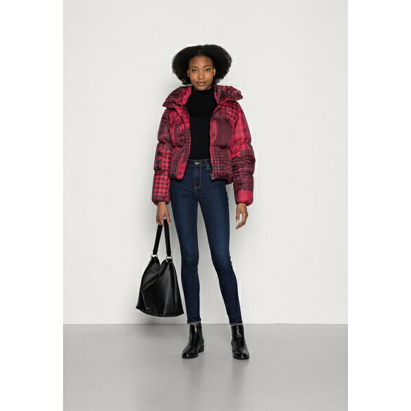 トミー ヒルフィガー レディース コート アウター ICON PRINTED PUFFER - Down jacket - red