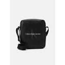 カルバンクライン メンズ ショルダーバッグ バッグ MONOGRAM SOFT REPORTER UNISEX - Across body bag - black