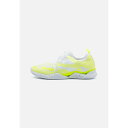 ケンパ レディース テニス スポーツ WING LITE 2.0 WOMEN - Handball shoes - white/fluo yellow