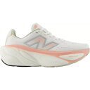 ニューバランス レディース ランニング スポーツ New Balance & CALIA Women's Fresh Foam X More v5 Runnin...