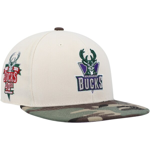 ミッチェル＆ネス ミッチェル&ネス メンズ 帽子 アクセサリー Milwaukee Bucks Mitchell & Ness Hardwood Classics 40th Anniversary Off White Camo Fitted Hat Cream/Camo