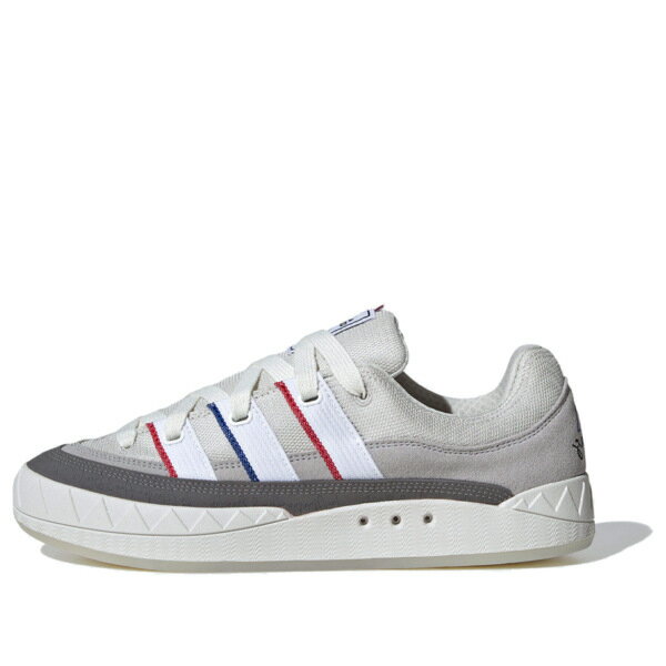 ■ブランド adidas(アディダス)■商品名 adidas Adimatic 'Ivory Dark Grey' IH3265■色 ■サイズ サイズ US_M_3.5 ■表記の日本サイズは参考サイズとなります。実際のサイズとは前後する可能性がございます。 ■海外からお取り寄せ商品となりますので、お届けまで2週間〜3週間お時間頂いております。 ■返品・交換の対象外となっております。 ■店内全品【送料無料】です！（※沖縄・離島は別途送料3,300円がかかります） サイズ別価格表 (サイズをクリックして商品ページに飛んでください) サイズ 価格 US_M_3.5 34,800円 US_M_4 33,800円 US_M_4.5 32,800円 US_M_5 40,800円 US_M_5.5 32,800円 US_M_6 32,800円 US_M_6.5 40,800円 US_M_7 34,800円 US_M_7.5 60,800円 US_M_8 38,800円 US_M_8.5 43,800円 US_M_9 41,800円 US_M_9.5 43,800円 US_M_10 40,800円 US_M_10.5 36,800円 US_M_11 37,800円 US_M_12.5 55,800円