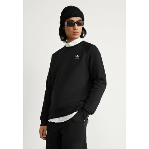 アディダスオリジナルス メンズ パーカー・スウェットシャツ アウター TREFOIL ESSENTIALS CREW - Sweatshirt - black アディダスオリジナルス メンズ パーカー・スウェットシャツ アウター TREFOIL ESSENTIALS CREW - Sweatshirt - black