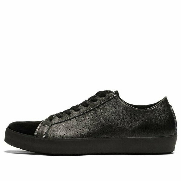 ■ブランド Onitsuka Tiger(オニツカタイガー)■商品名 Onitsuka Tiger Nippon Made Fabre Deluxe LO CL 'Black' 1183C510-001■色 ■サイズ サイズ US_6.5(24.5cm) ■表記の日本サイズは参考サイズとなります。実際のサイズとは前後する可能性がございます。 ■海外からお取り寄せ商品となりますので、お届けまで2週間〜3週間お時間頂いております。 ■返品・交換の対象外となっております。 ■店内全品【送料無料】です！（※沖縄・離島は別途送料3,300円がかかります） サイズ別価格表 (サイズをクリックして商品ページに飛んでください) サイズ 価格 US_M_3.5 123,800円 US_M_4 123,800円 US_M_4.5 123,800円 US_M_5 123,800円 US_M_5.5 123,800円 US_M_6 123,800円 US_M_6.5 123,800円 US_M_8 123,800円 US_M_8.5 123,800円 US_M_9 123,800円 US_M_9.5 123,800円 US_M_11 123,800円 US_M_12.5 123,800円 US_M_14 123,800円