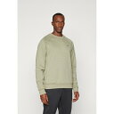 ナイキ メンズ バスケットボール スポーツ PRIMARY CREW - Sweatshirt - light army