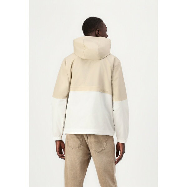 トミー ヒルフィガー メンズ サンダル シューズ COLORBLOCKING HOODED - Summer jacket - sandalwood