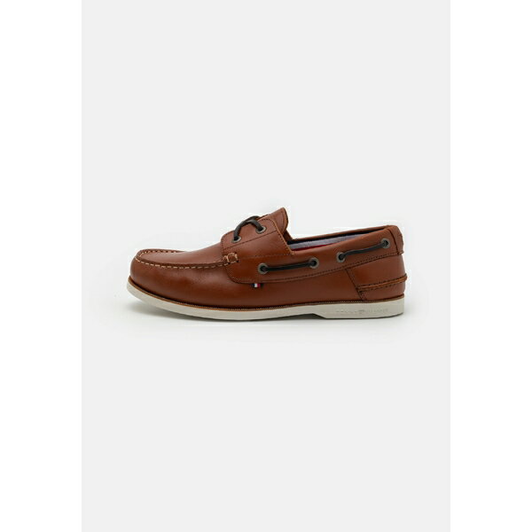 トミー ヒルフィガー メンズ サンダル シューズ CORE - Boat shoes - winter cognac