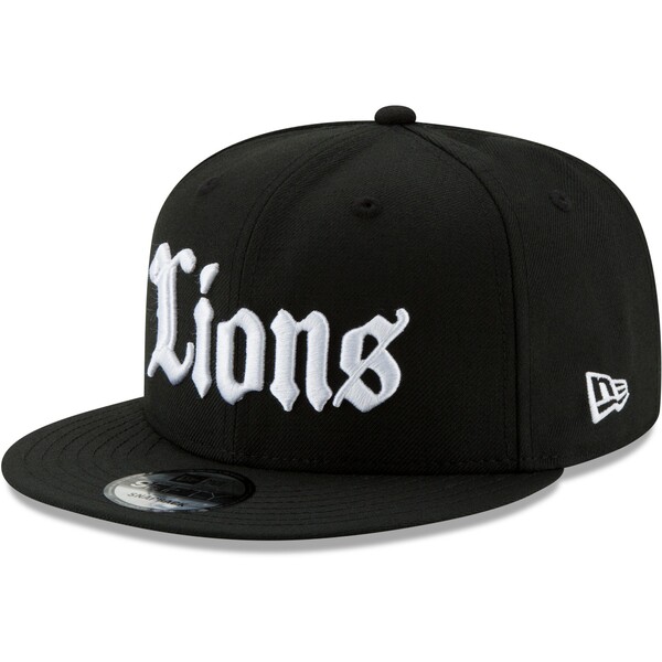 j[G Y Xq ANZT[ Detroit Lions New Era Gothic Script 9FIFTY Snapback Hat Black