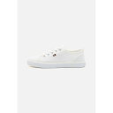 トミー ヒルフィガー レディース スニーカー シューズ Trainers - white