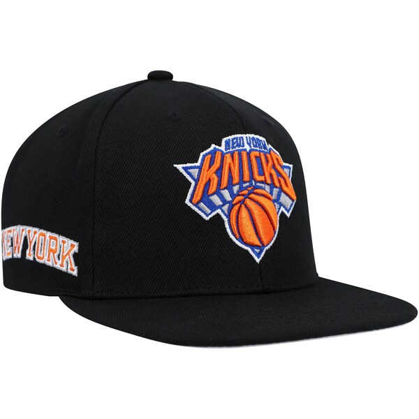 ミッチェル＆ネス ミッチェル&ネス メンズ 帽子 アクセサリー New York Knicks Mitchell & Ness Side Core 2.0 Snapback Hat Black