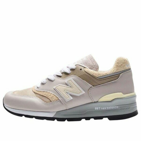 ■ブランド New Balance(ニューバランス)■商品名 New Balance 997 Made in USA 'Moonrock Driftwood' U997GG■色 ■サイズ サイズ US_12(30.0cm) ■表記の日本サイズは参考サイズとなります。実際のサイズとは前後する可能性がございます。 ■海外からお取り寄せ商品となりますので、お届けまで2週間〜3週間お時間頂いております。 ■返品・交換の対象外となっております。 ■店内全品【送料無料】です！（※沖縄・離島は別途送料3,300円がかかります） サイズ別価格表 (サイズをクリックして商品ページに飛んでください) サイズ 価格 US_M_4 80,800円 US_M_4.5 78,800円 US_M_5 79,800円 US_M_5.5 77,800円 US_M_6 79,800円 US_M_6.5 80,800円 US_M_7 81,800円 US_M_7.5 85,800円 US_M_8 77,800円 US_M_8.5 76,800円 US_M_9 76,800円 US_M_9.5 79,800円 US_M_10 76,800円 US_M_10.5 80,800円 US_M_11 80,800円 US_M_12 83,800円