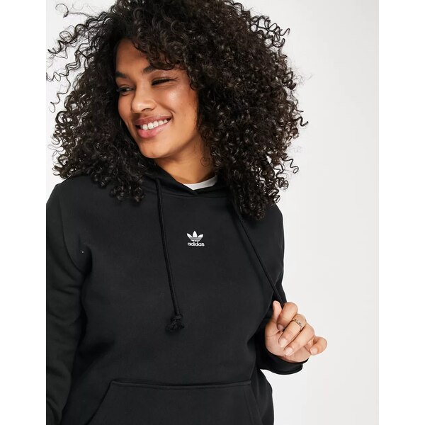 アディダスオリジナルス レディース パーカー・スウェットシャツ アウター adidas Originals Plus essential hoodie with central logo in black Black