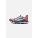 ホカオネオネ メンズ バスケットボール スポーツ MAFATE SPEED 4 - Trail running shoes - cerise/stormy sk...