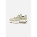 アンダーアーマー メンズ ランニング スポーツ PHANTOM 4 - Road running shoes - khaki base/white quartz/black