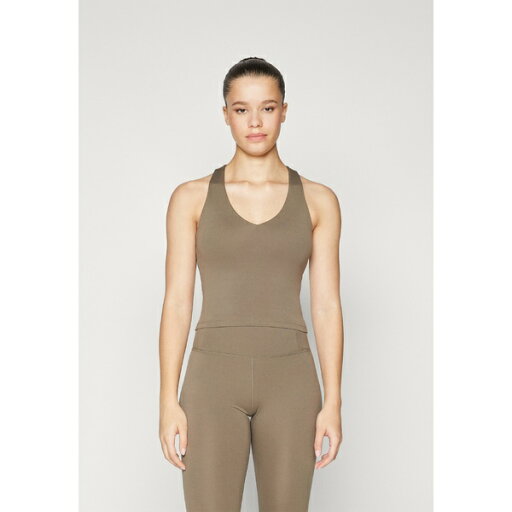 ガールフレンド コレクティブ レディース テニス スポーツ FLOAT ZOE TANK - Top - cured green ガールフレンド コレクティブ レディース テニス スポーツ FLOAT ZOE TANK - Top - cured green