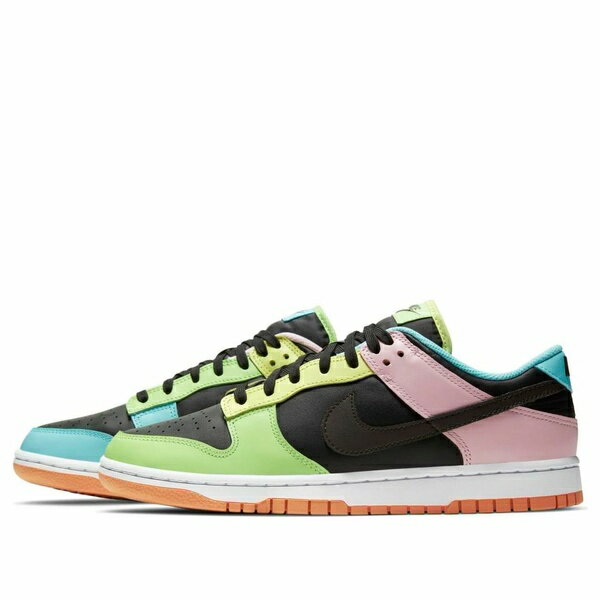 ■ブランド Nike(ナイキ)■商品名 Nike Dunk Low SE Free.99 - Black 'Black Yellow Blue' DH0952-001■色 Black/Yellow/Blue/Green/White■サイズ サイズ US_M_13 ■表記の日本サイズは参考サイズとなります。実際のサイズとは前後する可能性がございます。 ■海外からお取り寄せ商品となりますので、お届けまで2週間〜3週間お時間頂いております。 ■返品・交換の対象外となっております。 ■店内全品【送料無料】です！（※沖縄・離島は別途送料3,300円がかかります） サイズ別価格表 (サイズをクリックして商品ページに飛んでください) サイズ 価格 US_M_6 156,800円 US_M_7 62,800円 US_M_7.5 72,800円 US_M_8 56,800円 US_M_8.5 57,800円 US_M_9 51,800円 US_M_9.5 51,800円 US_M_10 50,800円 US_M_10.5 52,800円 US_M_11 114,800円 US_M_12 230,800円 US_M_13 247,800円