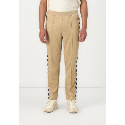 ヒュンメル メンズ カジュアルパンツ ボトムス ARCHIVE REGULAR PANTS - Tracksuit bottoms - cornstalk ヒュンメル メンズ カジュアルパンツ ボトムス ARCHIVE REGULAR PANTS - Tracksuit bottoms - cornstalk