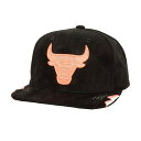 ミッチェル＆ネス ミッチェル&ネス メンズ 帽子 アクセサリー Chicago Bulls Mitchell & Ness Day 6 Snapback Hat Black