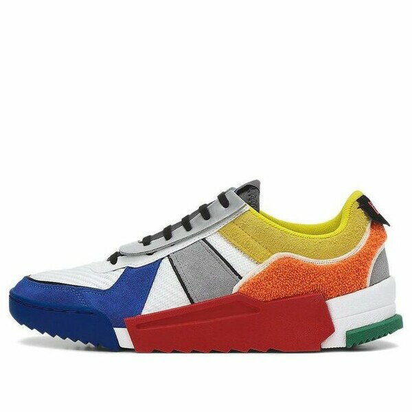 ■ブランド Onitsuka Tiger(オニツカタイガー)■商品名 Onitsuka Tiger D-Trainer Slip-On 'Multi-color' 1183A583-400■色 Blue/White/Red/Yellow/Orange/Grey■サイズ サイズ US_6.5(24.5cm) ■表記の日本サイズは参考サイズとなります。実際のサイズとは前後する可能性がございます。 ■海外からお取り寄せ商品となりますので、お届けまで2週間〜3週間お時間頂いております。 ■返品・交換の対象外となっております。 ■店内全品【送料無料】です！（※沖縄・離島は別途送料3,300円がかかります） サイズ別価格表 (サイズをクリックして商品ページに飛んでください) サイズ 価格 US_M_4 35,800円 US_M_4.5 35,800円 US_M_6 33,800円 US_M_6.5 35,800円 US_M_7 35,800円 US_M_7.5 35,800円 US_M_9 35,800円 US_M_9.5 35,800円 US_M_11.5 33,800円