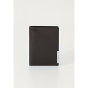 モスキーノ メンズ 財布 アクセサリー DALLAS - Passport holder - dark brown